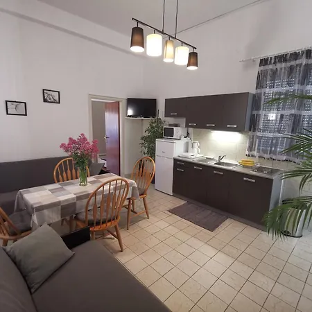 Appartamento With A Parking Space - 22937